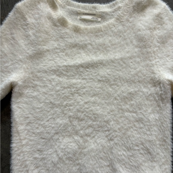 Anthroplogie fuzzy sweater top - Picture 8 of 8